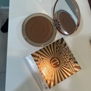 Charlotte Tilbury beautiful skin Sunkissed glow bronzer